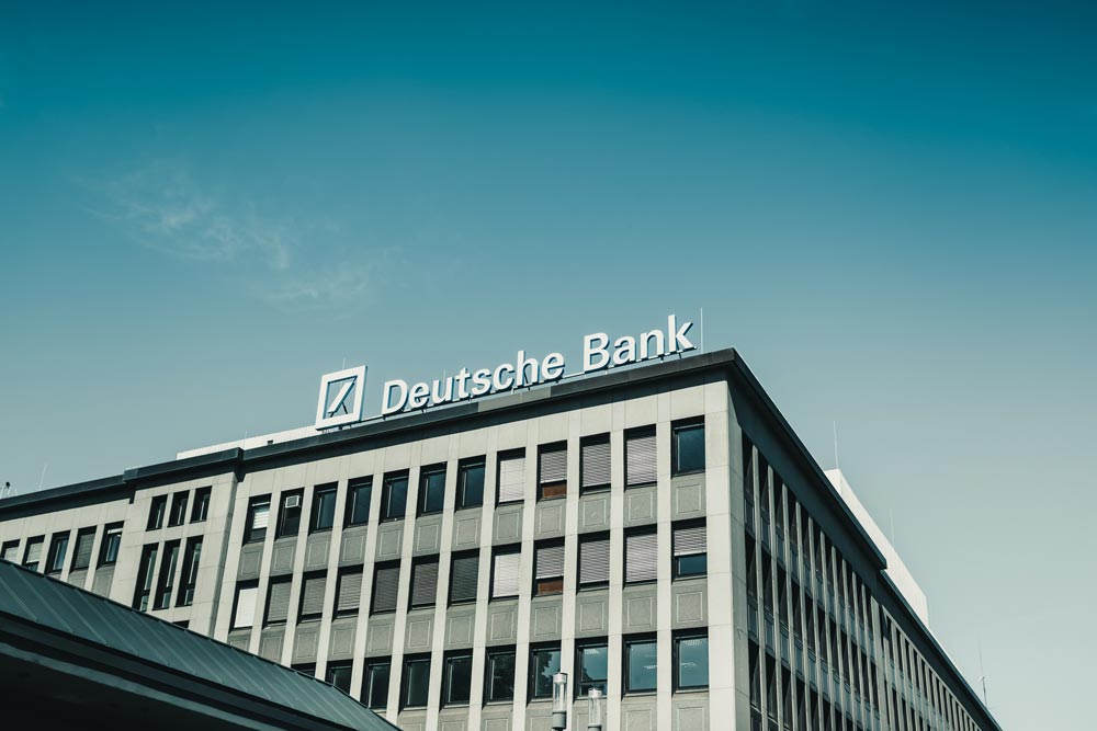 Analitiki pri Deutsche Bank in UBS nenavadno navdušeni nad Evropo