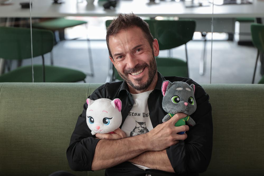 Kje je govoreči maček po osmih kitajskih letih?