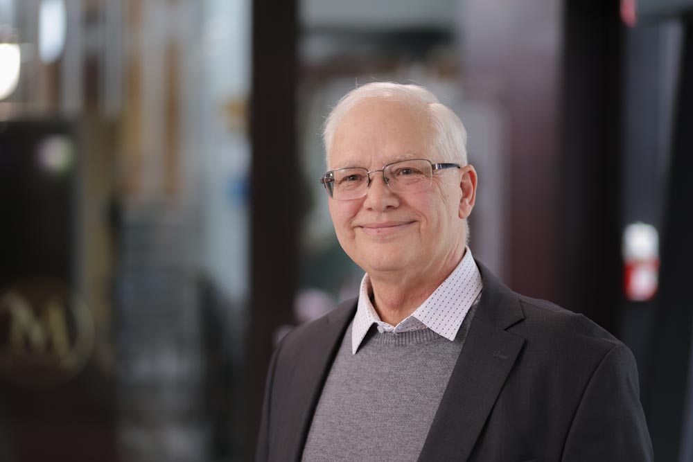 Volitve: Razburkan ocean + majhen čoln + dober motor + sposoben kapitan