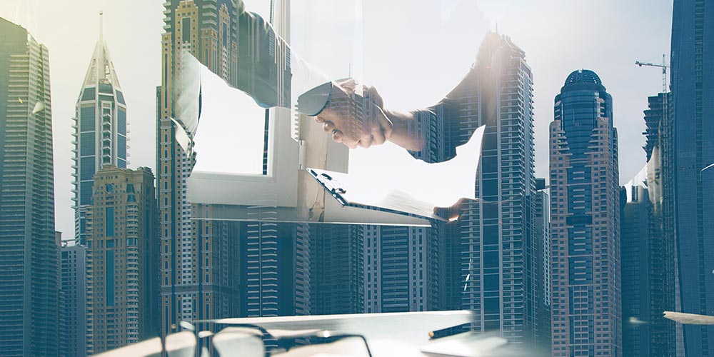 Kdo je skrivnostni stari znanec z novim investicijskim projektom?